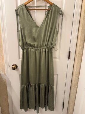 Tahari Sage Green V-Neck Midi Dress